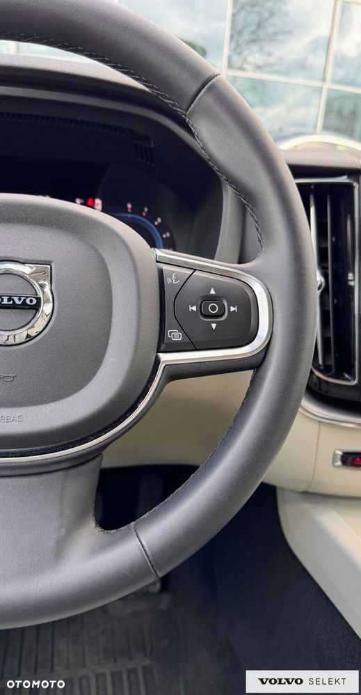 Volvo XC 60 B4 B Core - 17