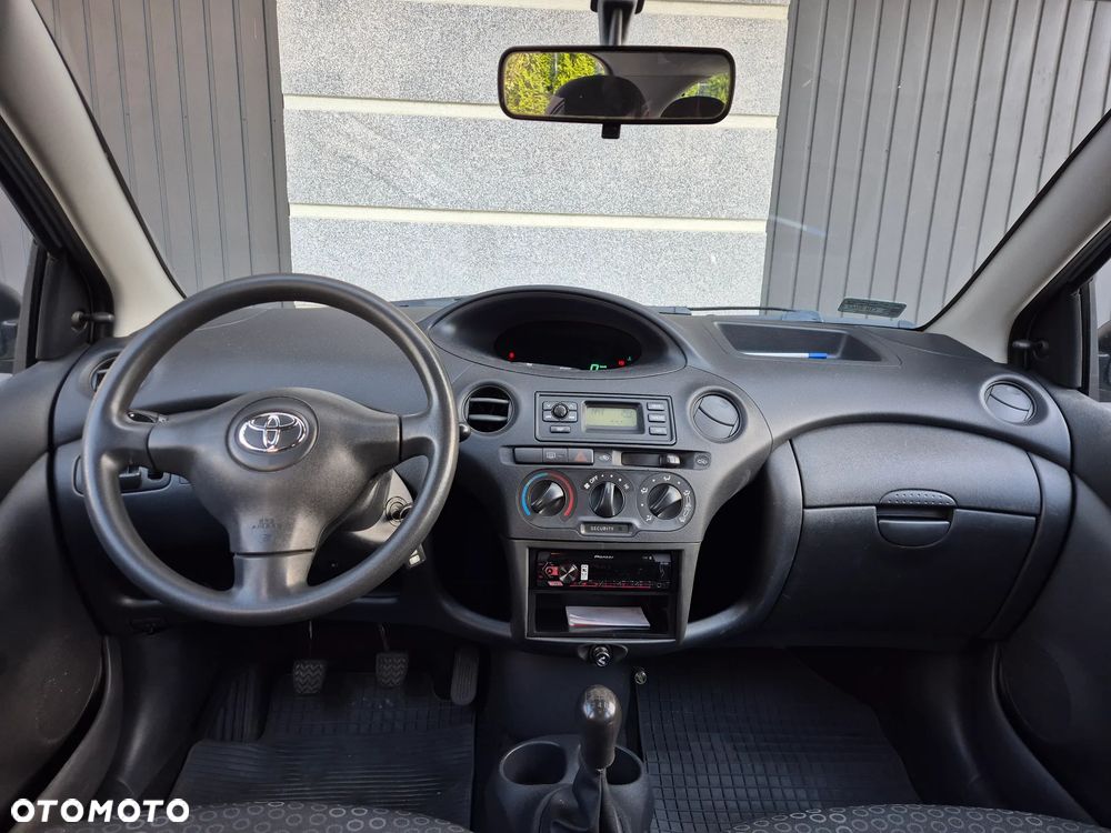 Toyota Yaris 1.0 Terra - 7