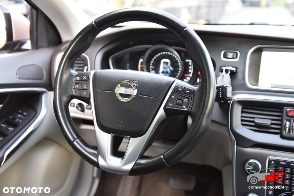Volvo V40 - 23