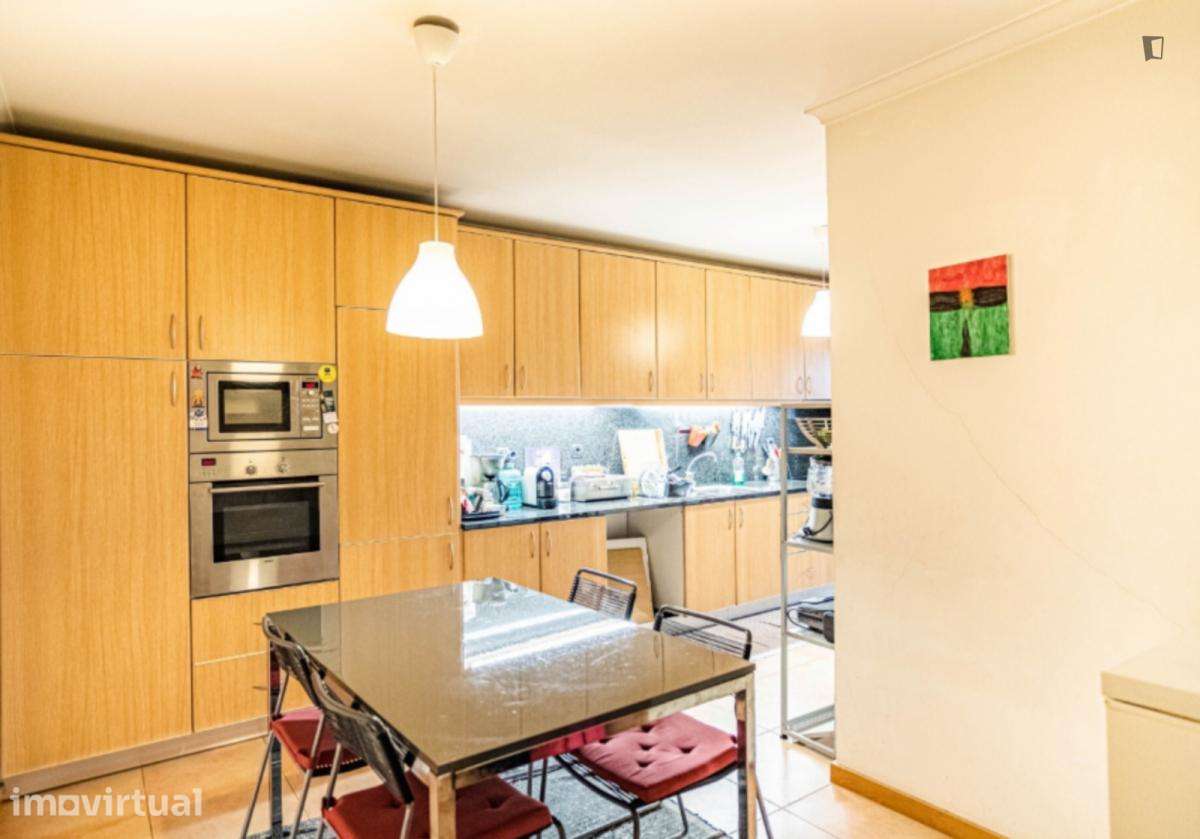 Quarto - localizado em Braga - Grande imagem: 4/4