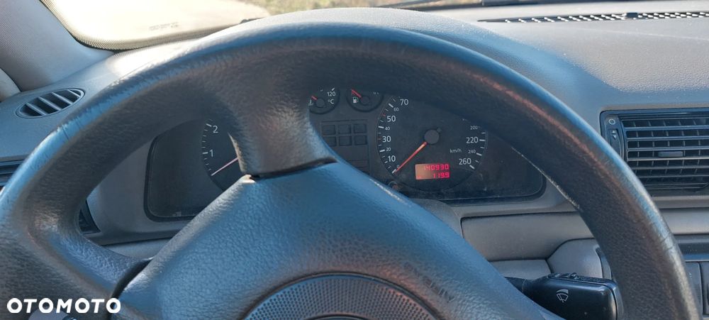 Audi A4 Avant 1.8 - 7