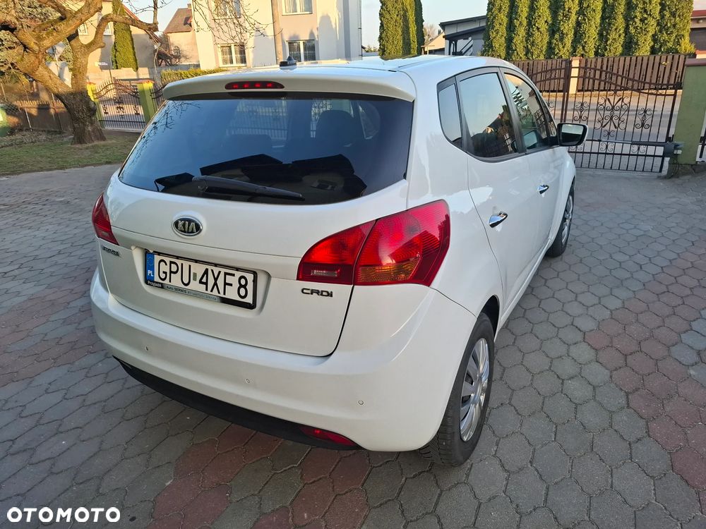 Kia Venga - 8