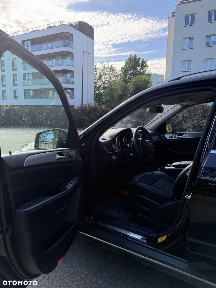 Mercedes-Benz ML - 6