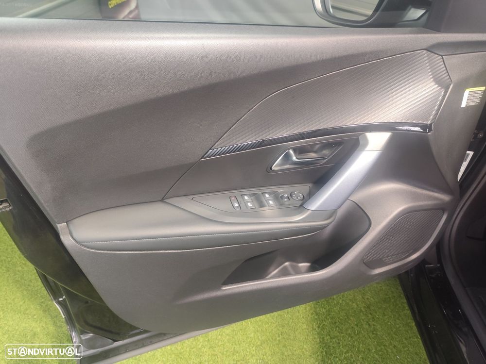 Peugeot 2008 PureTech 100 Stop&Start Allure Pack - 31