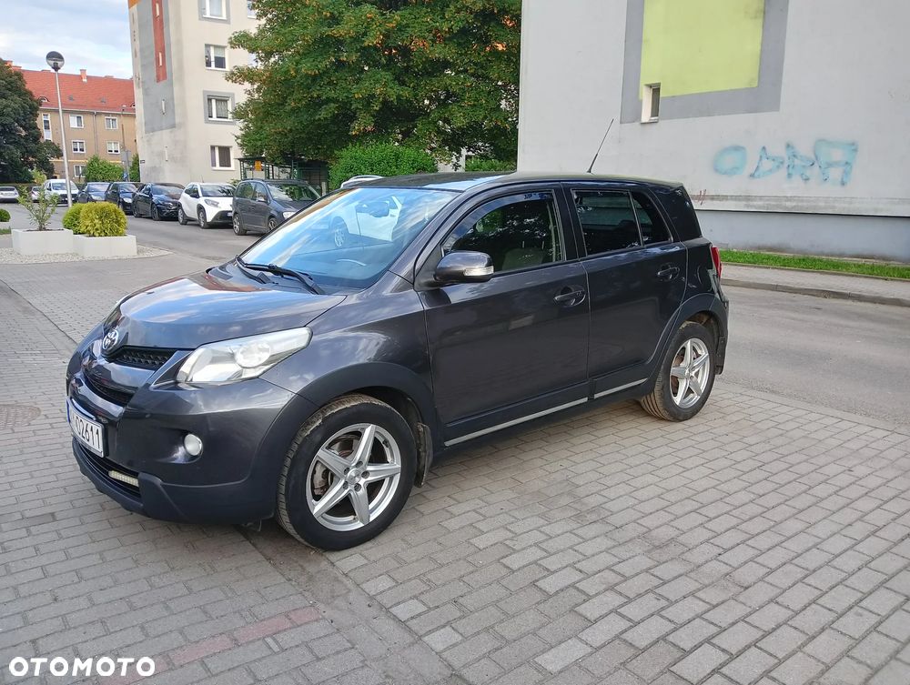 Toyota Urban Cruiser - 1