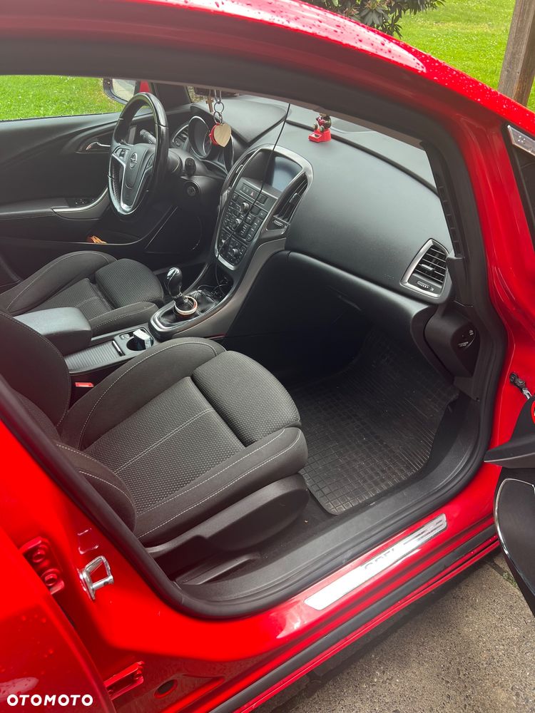 Opel Astra 1.4 Turbo - 10