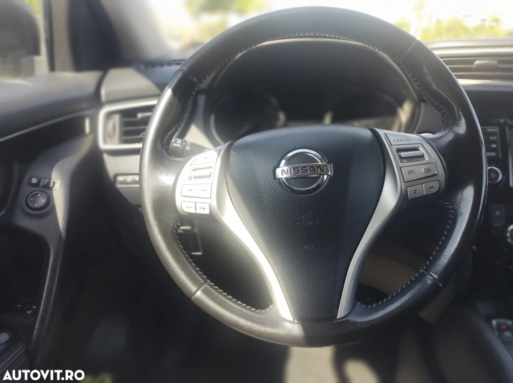 Nissan Qashqai 1.6 DCI ALL-MODE 4x4i TEKNA - 4