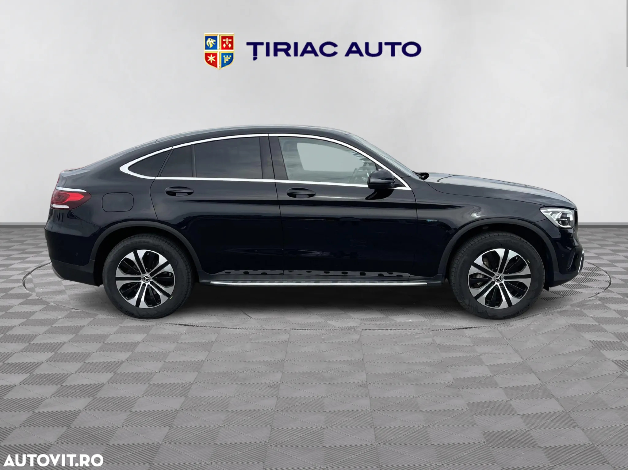 Mercedes-Benz GLC - 6