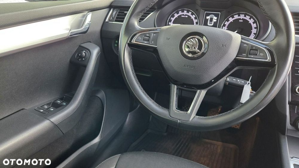 Skoda Octavia 2.0 TDI SCR Ambition - 16