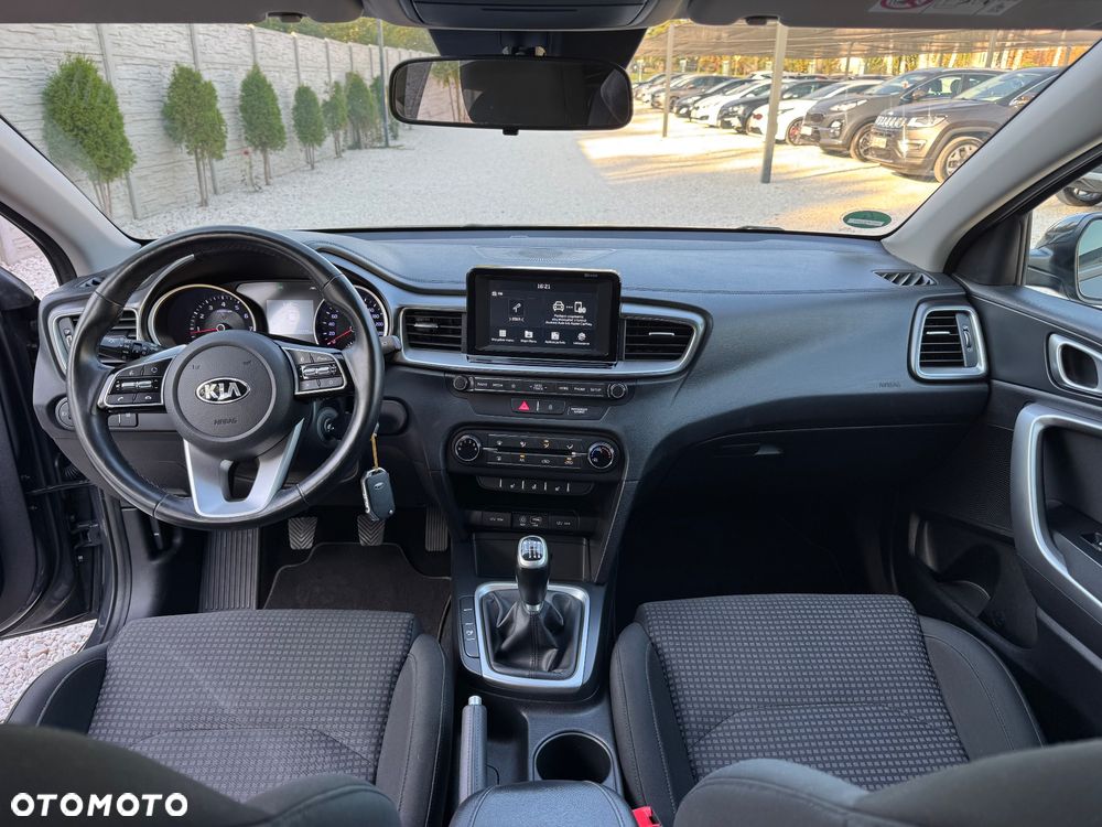 Kia Ceed 1.4 L Business Line Plus - 18