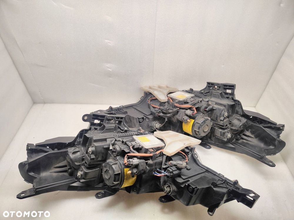 Citroen C-Crosser XENON KOMPLET LAMP PRZEDNICH - 4