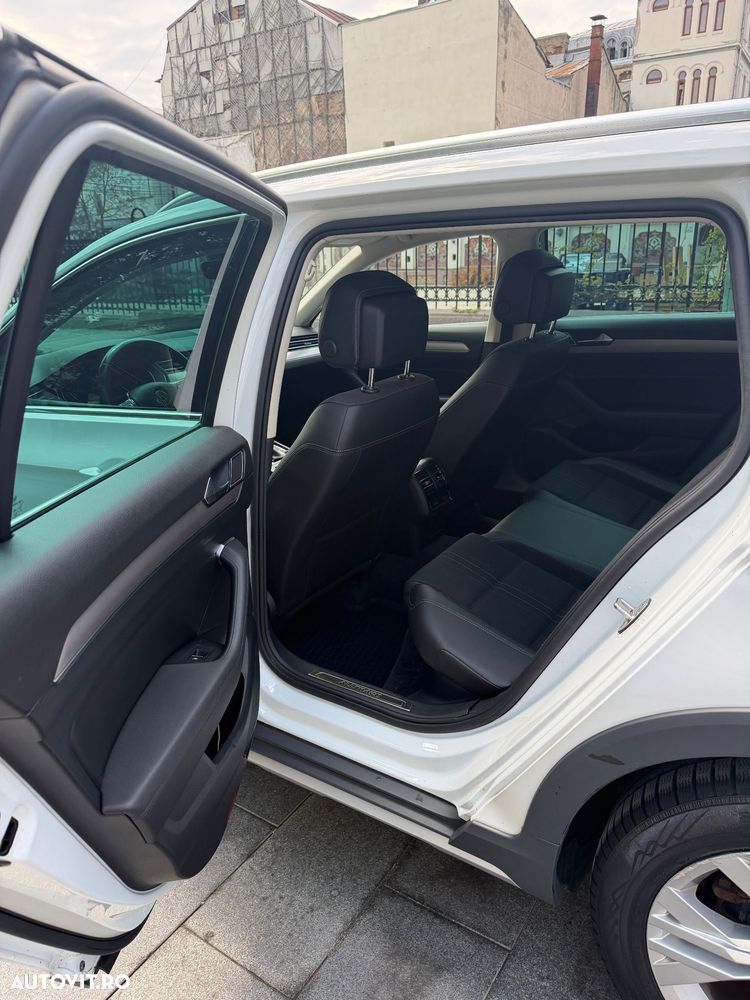 Volkswagen Passat Alltrack 2.0 TDI SCR 4Motion DSG (BMT) - 9