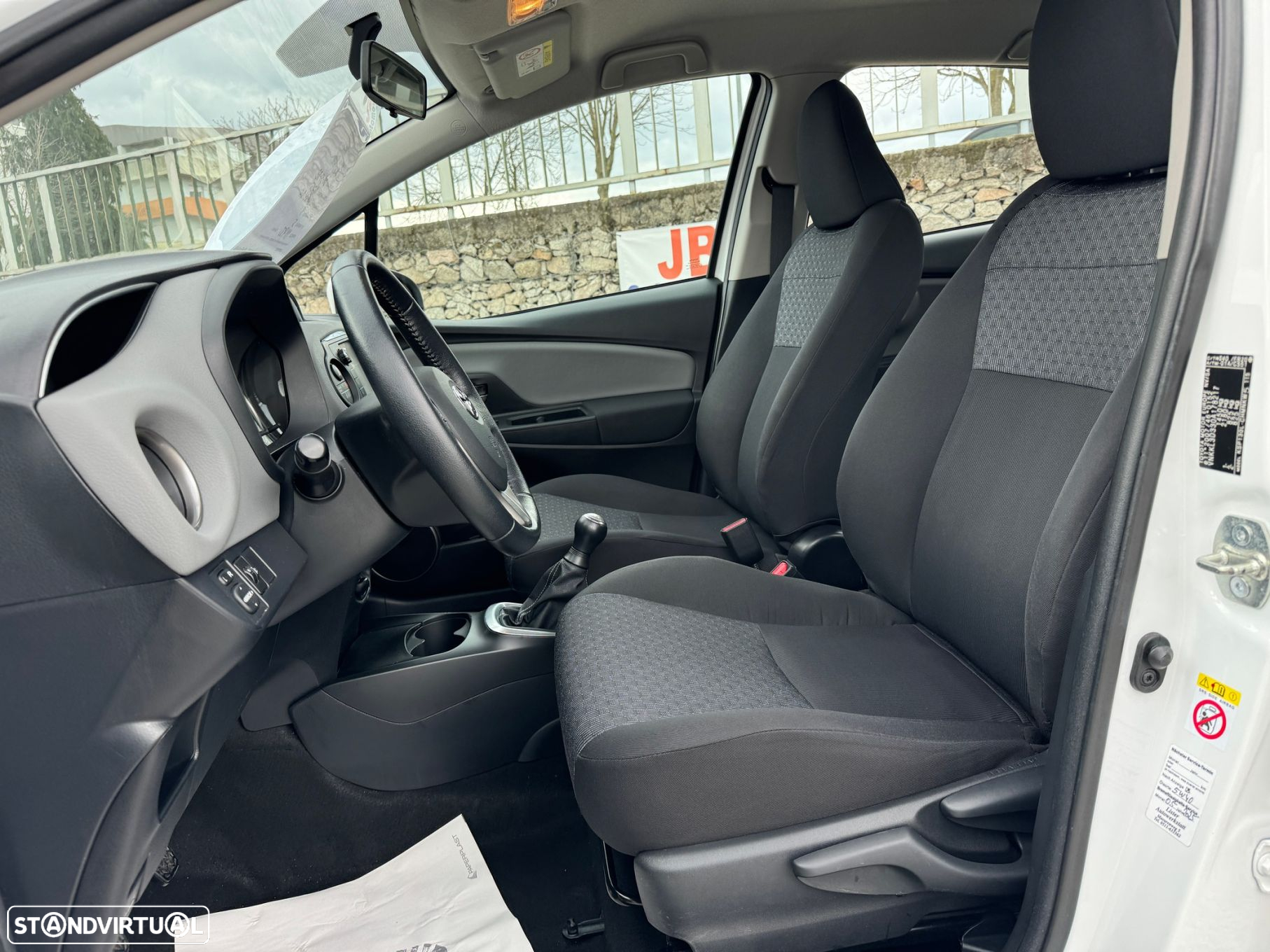 Toyota Yaris 1.0 VVT-i Comfort - 8