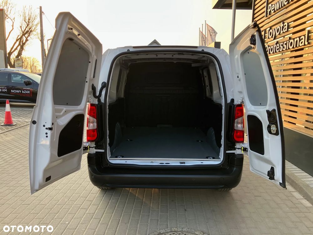 Toyota Proace City - 7