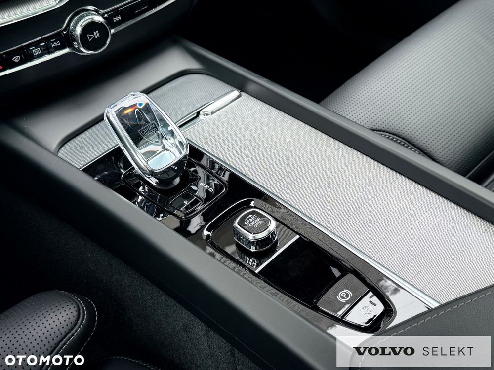 Volvo XC 60 - 25