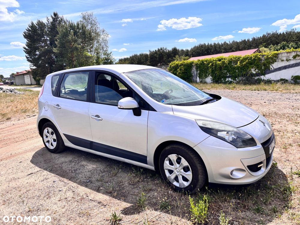 Renault Scenic - 1