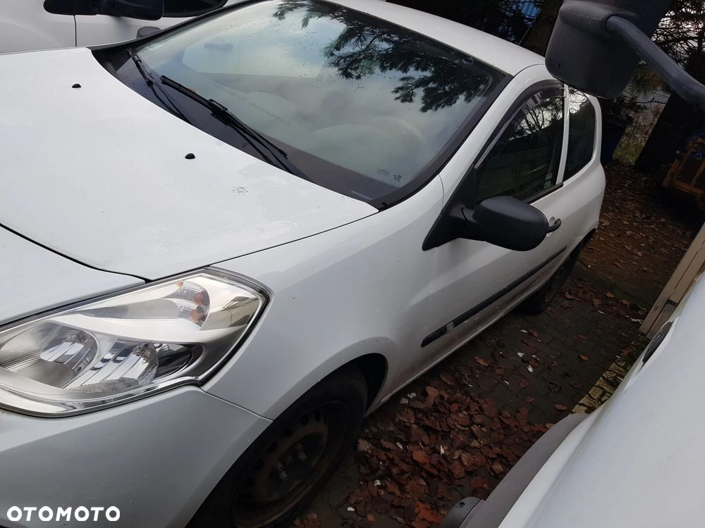 Renault Clio 1.5 dCi Alize - 6
