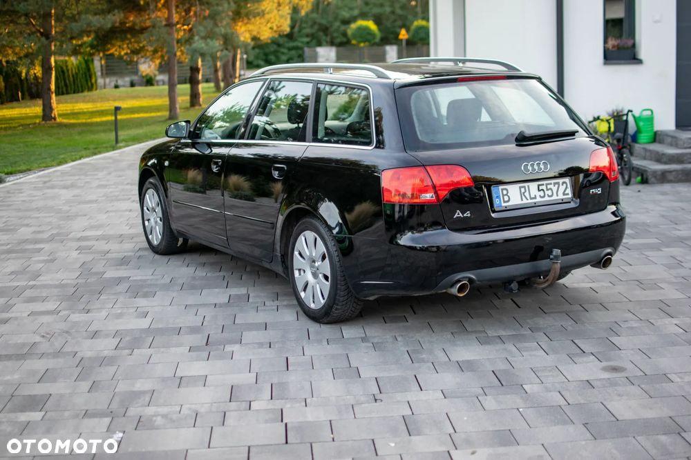 Audi A4 Avant - 25