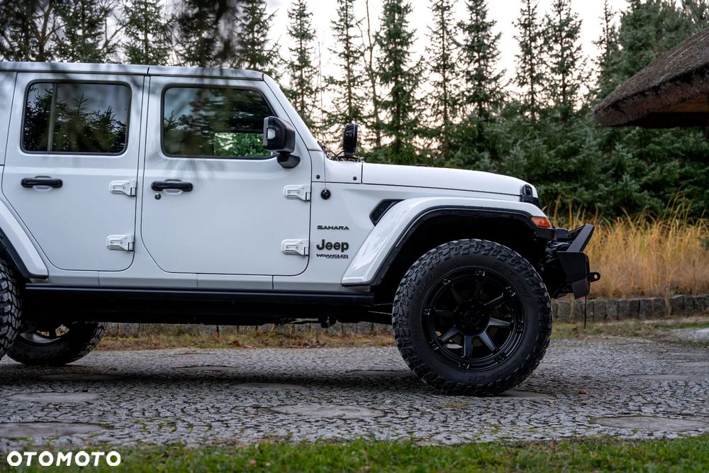 Jeep Wrangler Unlimited GME 2.0 Turbo Sahara - 17