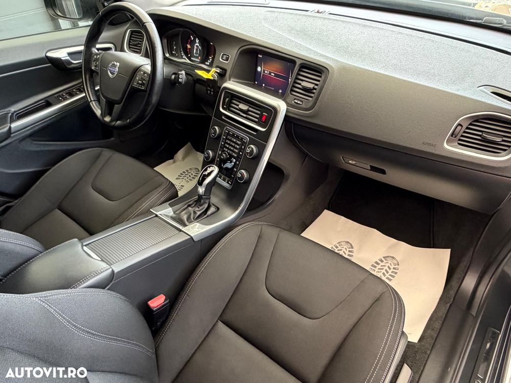 Volvo V60 D2 DRIVe Kinetic - 4