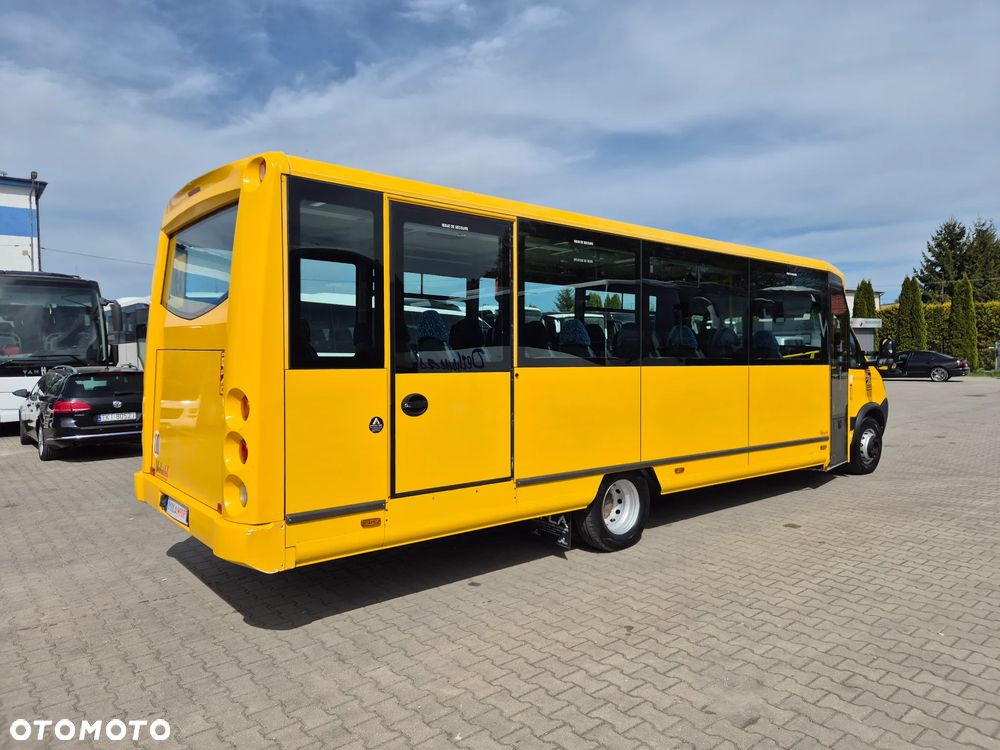 Iveco APTINEO 65J17 / SPROWADZONE / 34 MIEJSCA/ EURO 5 - 4