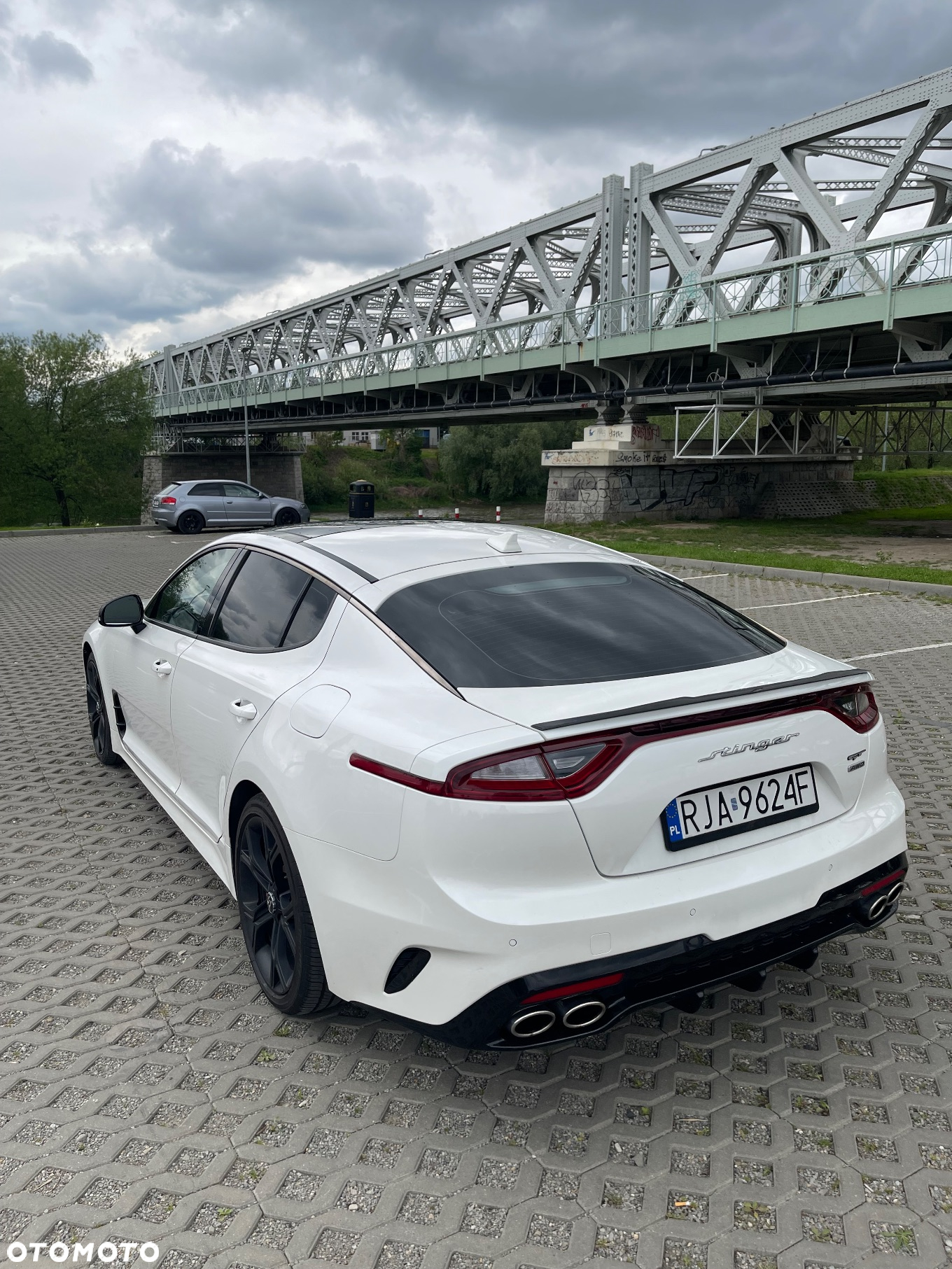 Kia Stinger 3.3 T-GDI V6 GT AWD - 3