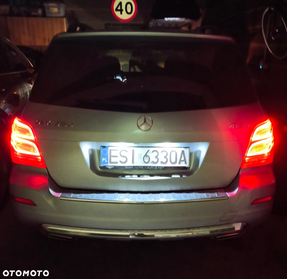 Mercedes-Benz GLK 350 4Matic BlueEFFICIENCY 7G-TRONIC - 27