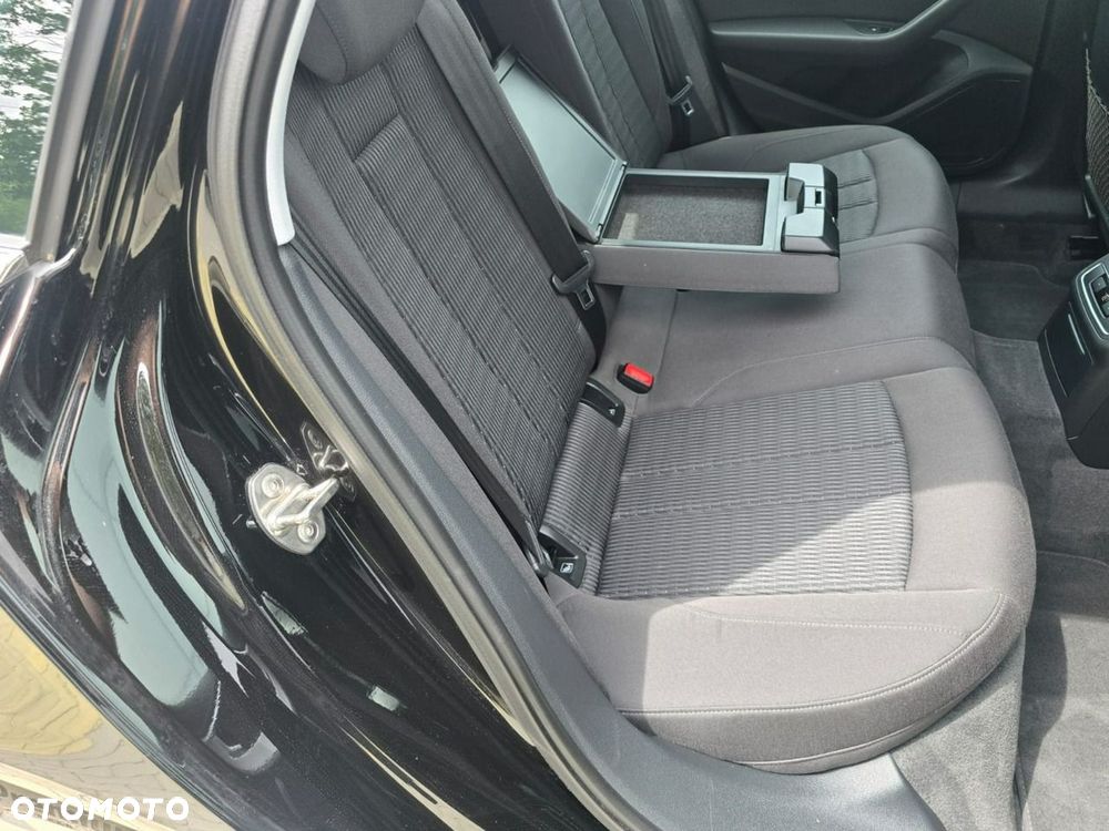 Audi A4 Limousine - 20