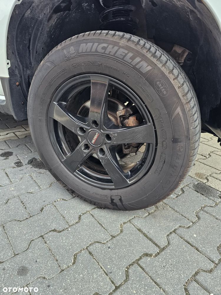Dacia Duster 1.6 16V 4x2 - 11