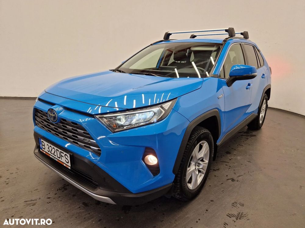 Toyota RAV4 - 1