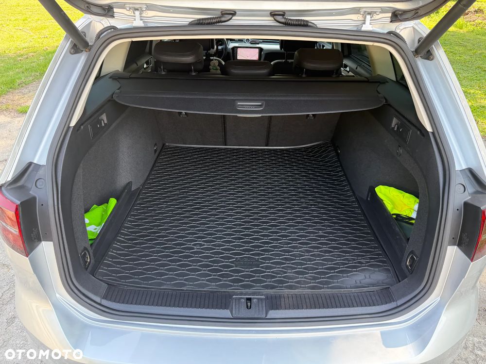 Volkswagen Passat 2.0 TDI BMT Highline DSG - 11