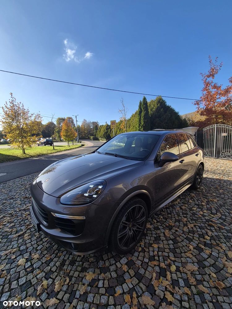 Porsche Cayenne - 5