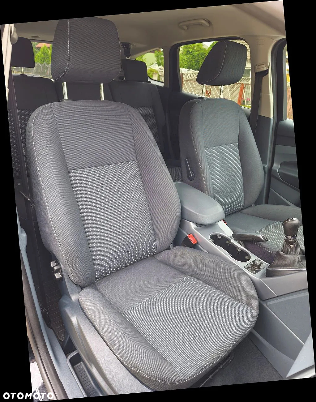 Ford C-MAX 1.6 Ti-VCT SYNC Edition - 32