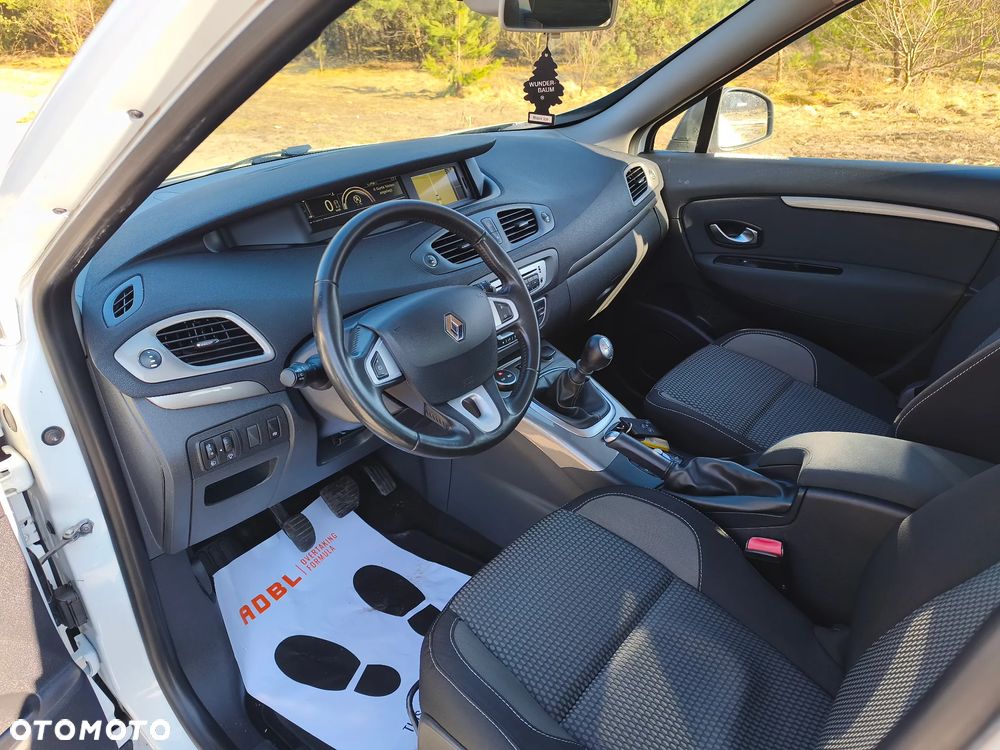 Renault Scenic - 30