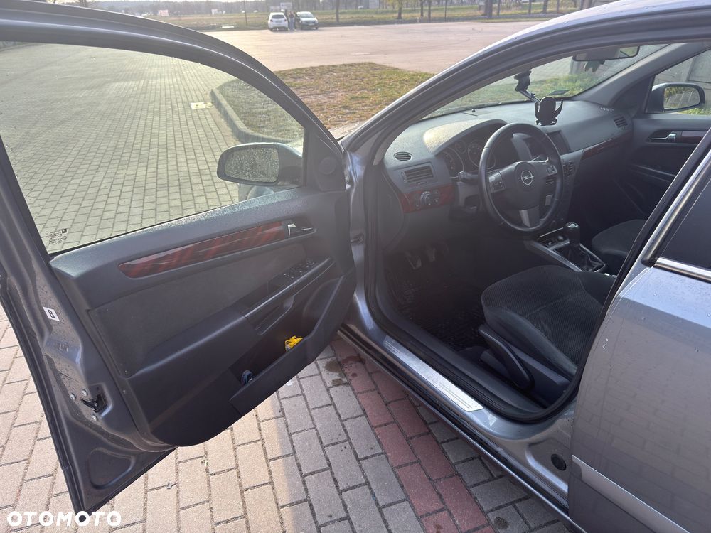 Opel Astra 1.7 CDTI Cosmo - 8