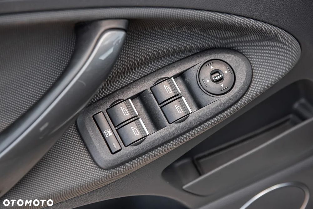 Ford Kuga 2.5 Titanium S - 16
