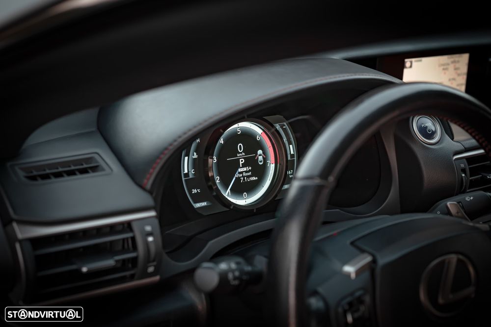 Lexus RC 300h F Sport+ - 29