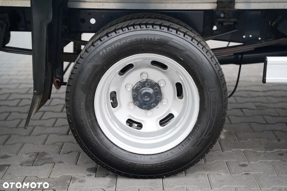 Iveco DAILY 35-150 / CHŁODNIA / THERMO KING / MANUAL / BLIŹNIAK / 3 MIEJSCA / - 25