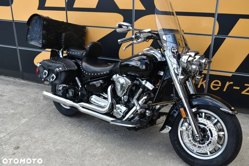 Yamaha Road Star - 2