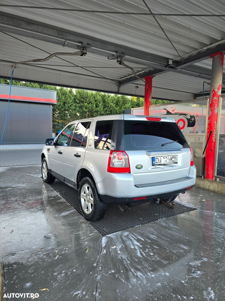 Land Rover Freelander - 2