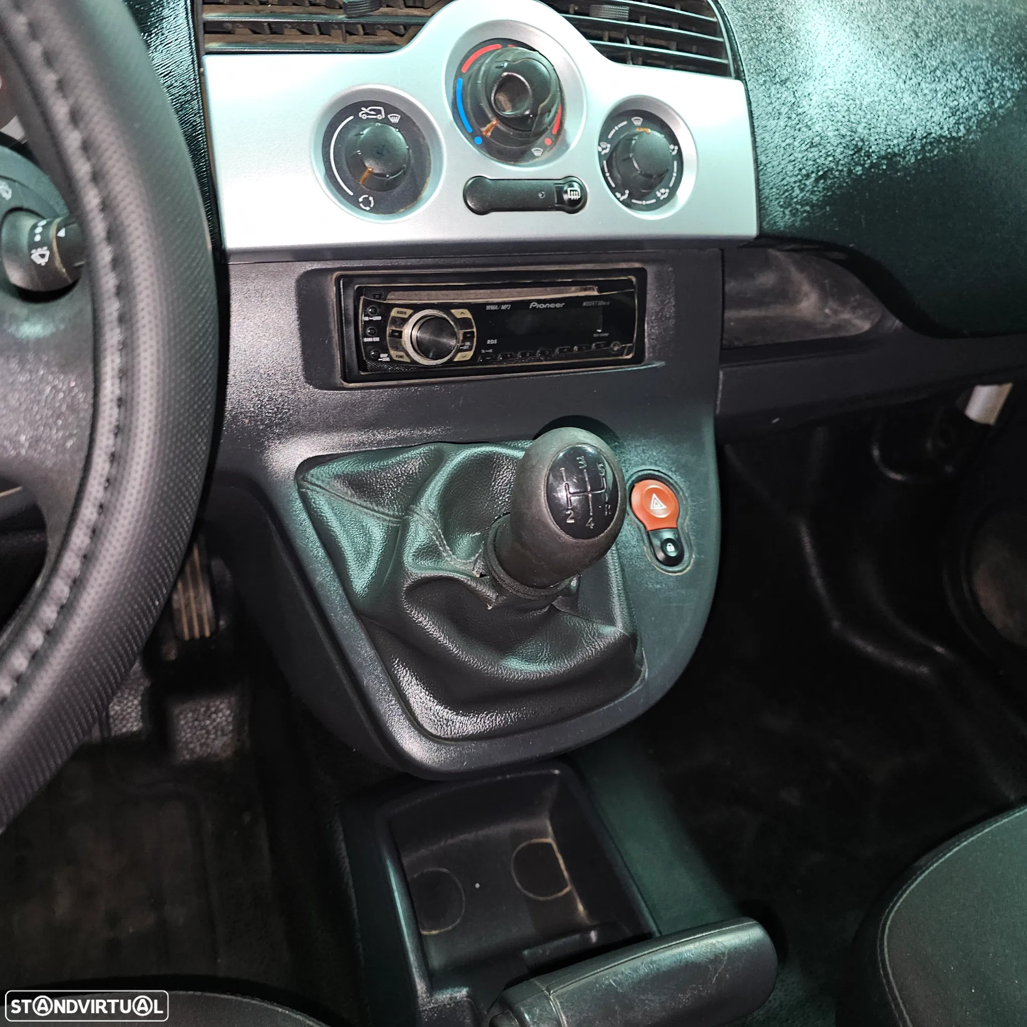 Renault Kangoo 1.5 dCi Luxe - 10