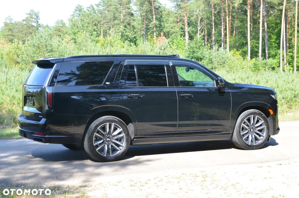 Cadillac Escalade - 12