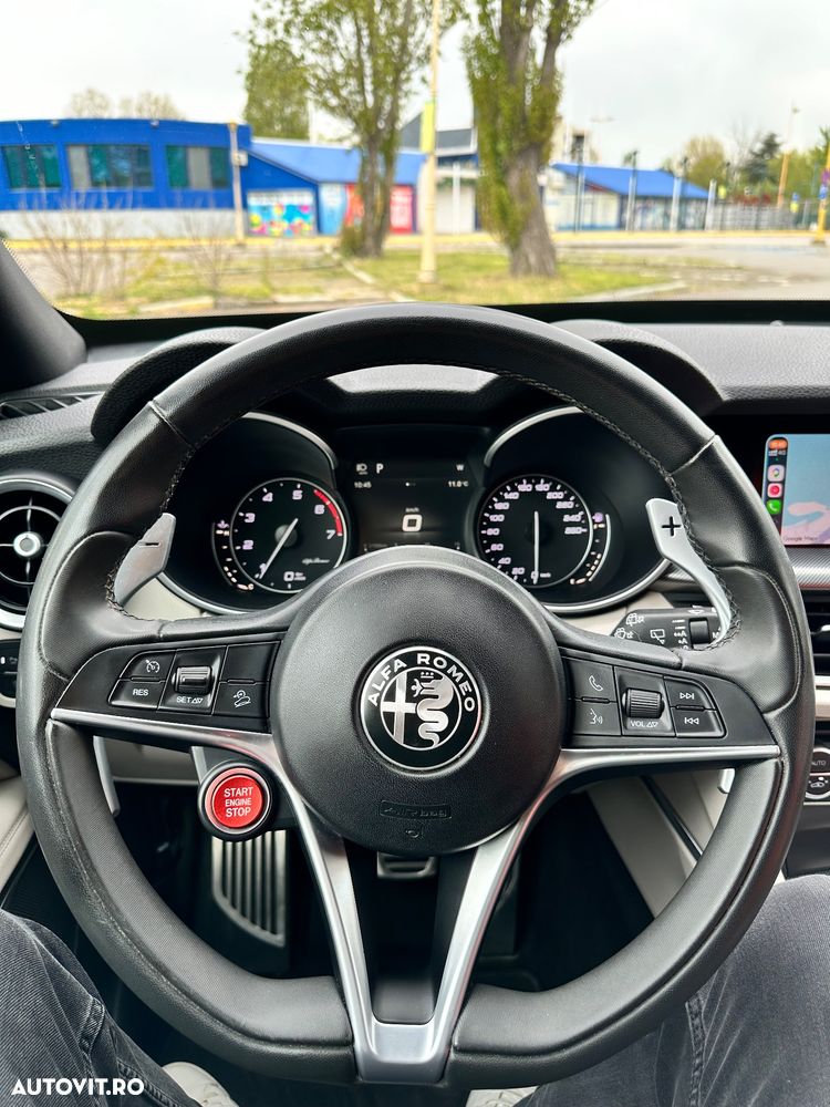 Alfa Romeo Stelvio 2.0 Turbo AWD AT8 Super - 8