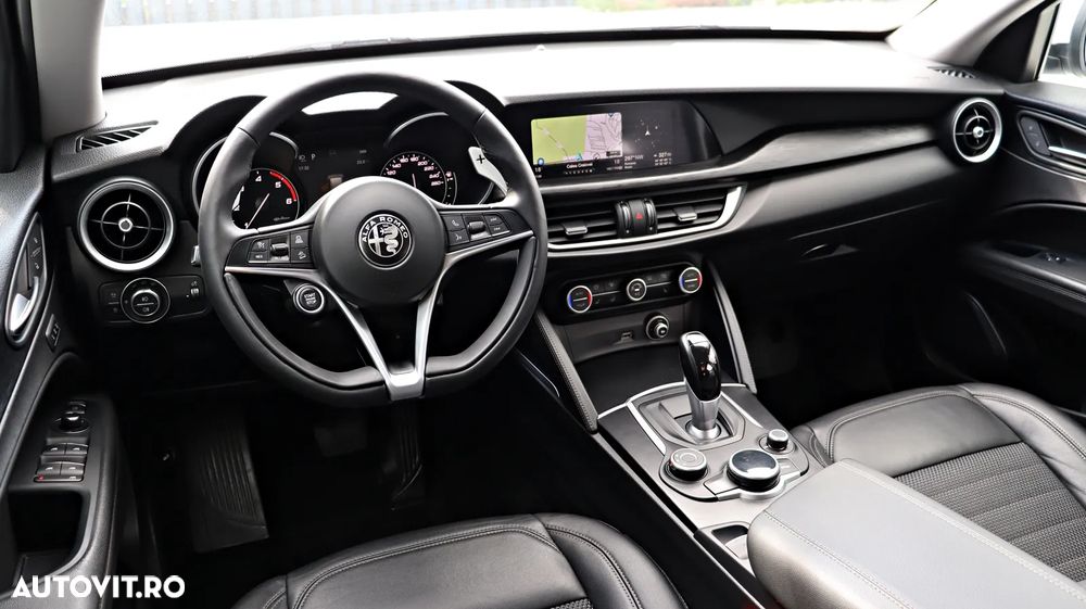 Alfa Romeo Stelvio 2.2 16V AT8-Q4 Executive - 17