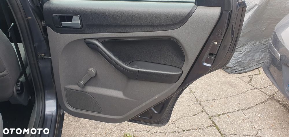 Ford Focus - 17