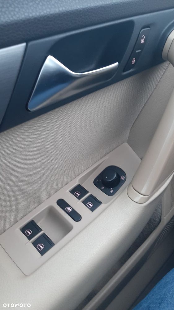 Volkswagen Passat 2.0 TDI Comfortline - 18