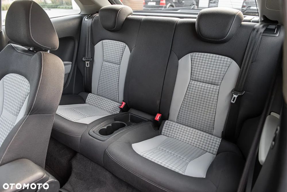 Audi A1 3-drzwiowe 1.6 TDI Attraction - 24