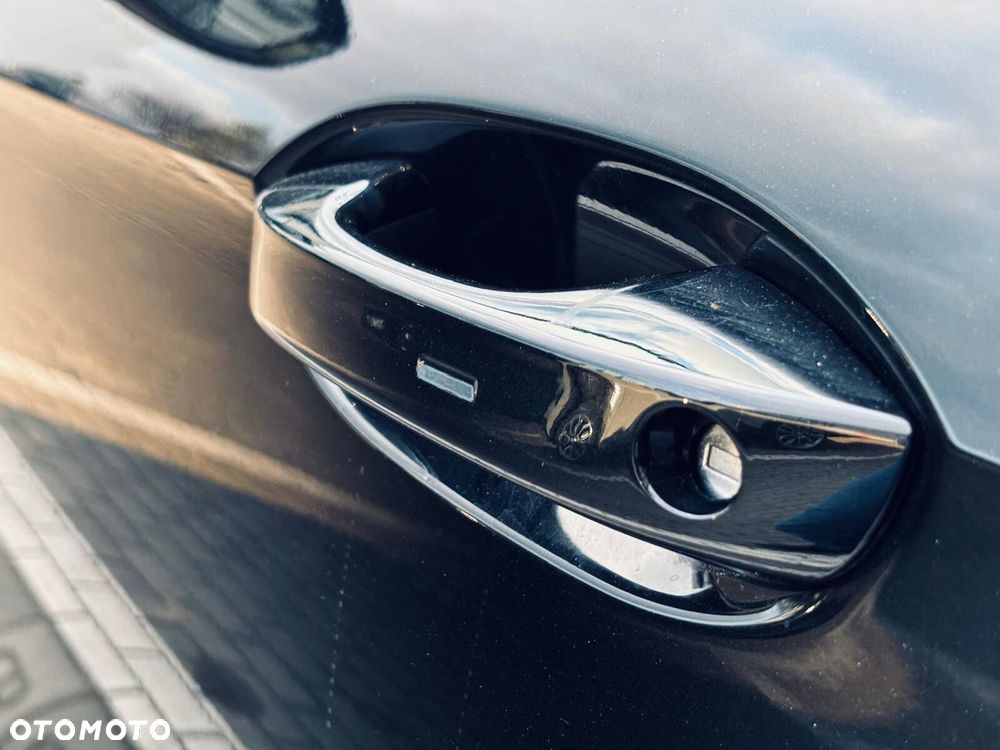 Skoda Superb 2.0 TDI SCR 4x4 Selection DSG - 9