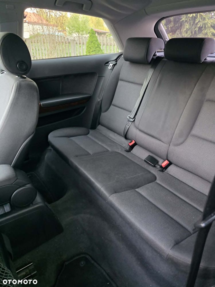 Audi A3 3-drzwiowe 1.9 TDI Ambiente - 8