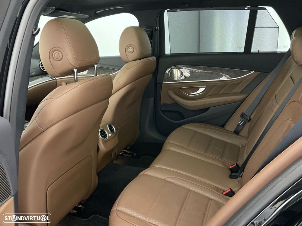 Mercedes-Benz E 53 AMG 4Matic+ - 12